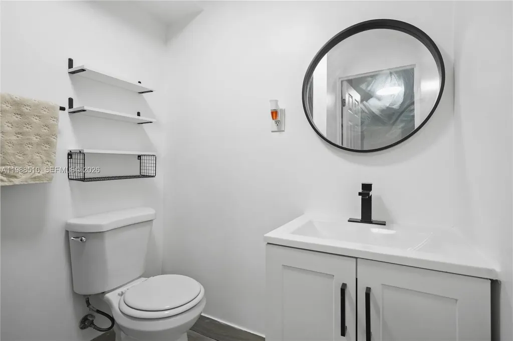 1803 SW 43rd Way Fort Lauderdale FL 33317