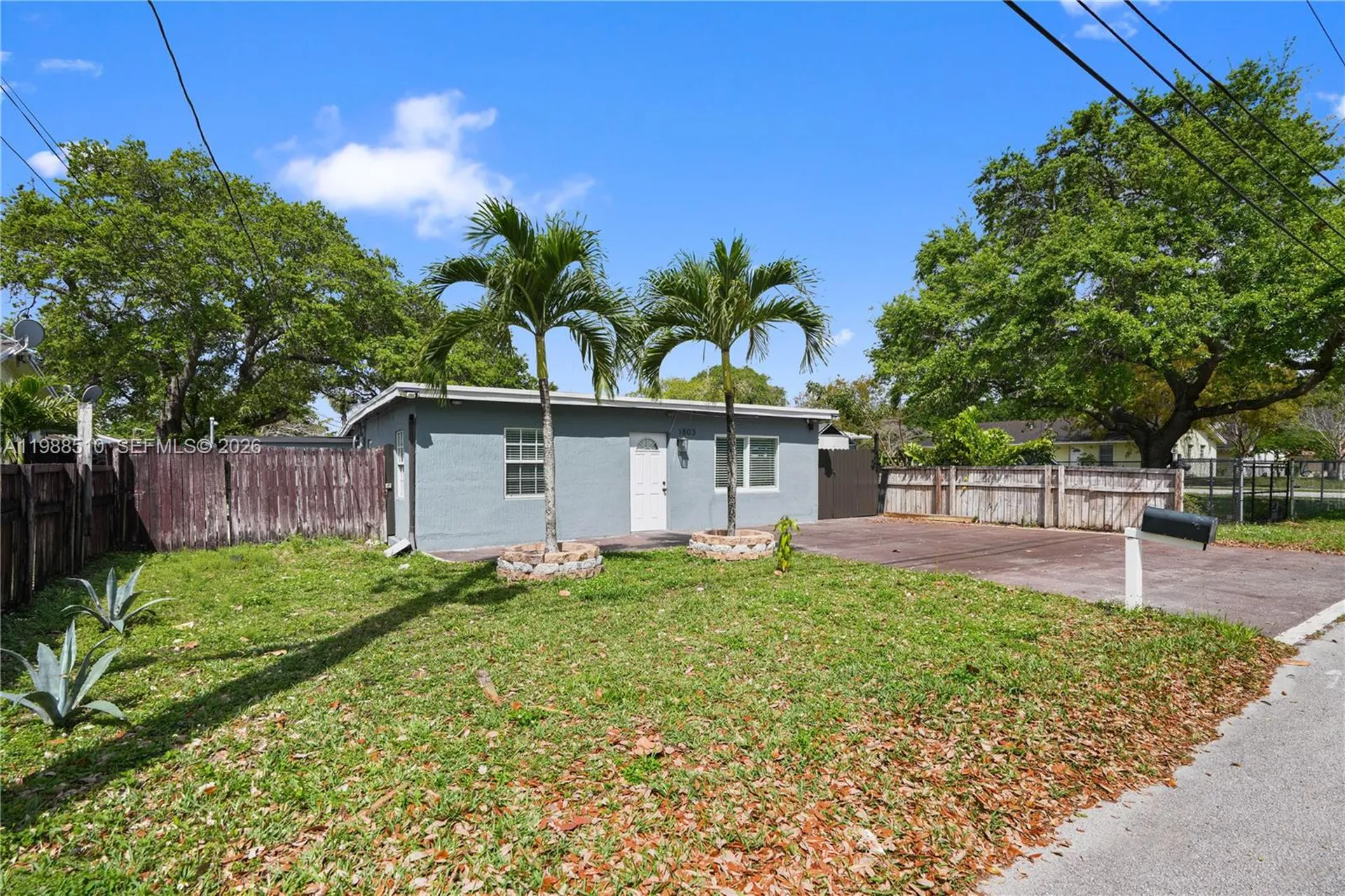 1803 SW 43rd Way Fort Lauderdale FL 33317