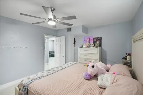 1803 SW 43rd Way Fort Lauderdale FL 33317