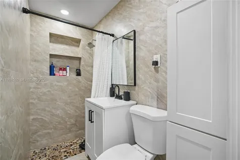 1803 SW 43rd Way Fort Lauderdale FL 33317