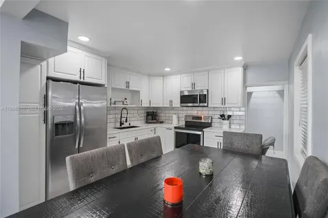 1803 SW 43rd Way Fort Lauderdale FL 33317