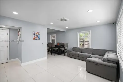 1803 SW 43rd Way Fort Lauderdale FL 33317