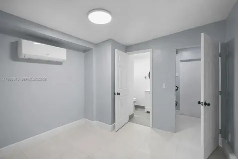 1803 SW 43rd Way Fort Lauderdale FL 33317