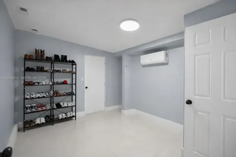 1803 SW 43rd Way Fort Lauderdale FL 33317