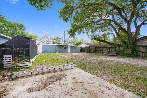 1803 SW 43rd Way Fort Lauderdale FL 33317