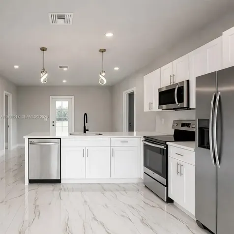 816 Palomino Lehigh Acres FL 33974