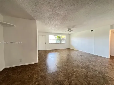 850 E Commercial Boulevard Oakland Park FL 33334