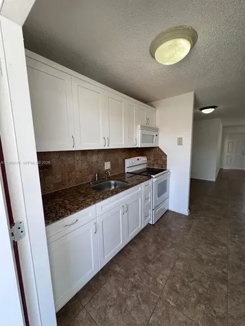 850 E Commercial Boulevard Oakland Park FL 33334