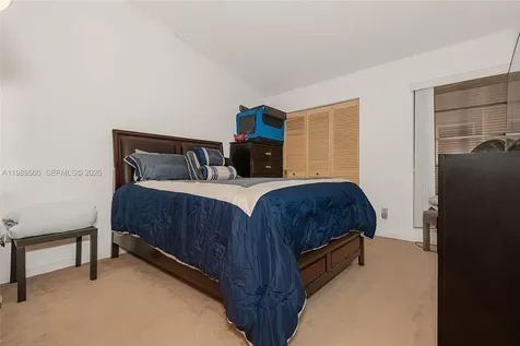 1172 NW 122nd Terrace Pembroke Pines FL 33026