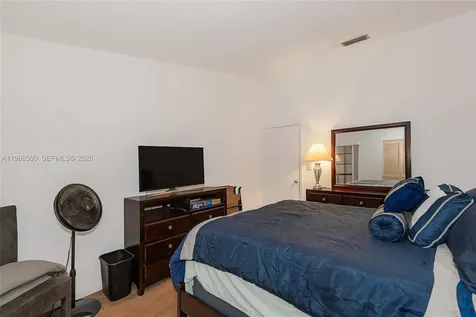 1172 NW 122nd Terrace Pembroke Pines FL 33026