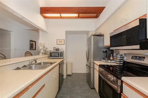 1172 NW 122nd Terrace Pembroke Pines FL 33026