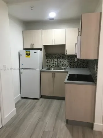 2730 Collins Avenue Miami Beach FL 33140