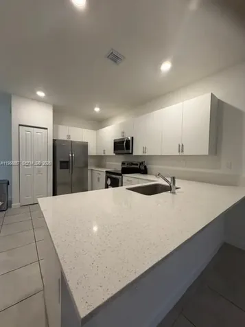1031 SE 27th Terrace Homestead FL 33035