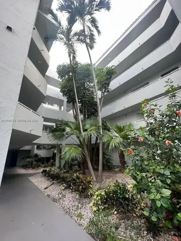 8215 SW 152nd Avenue Miami FL 33193