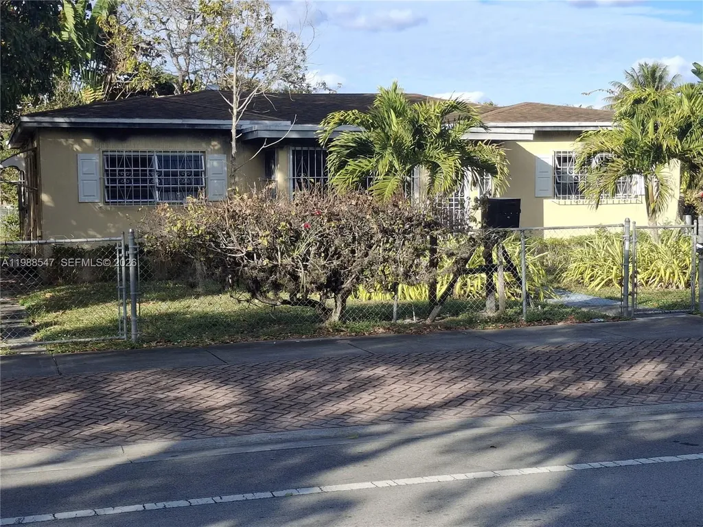 1561 NW 131st Street Miami FL 33167