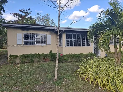 1561 NW 131st Street Miami FL 33167