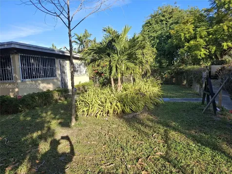 1561 NW 131st Street Miami FL 33167