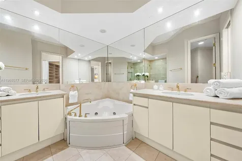 10 Edgewater Drive Coral Gables FL 33133
