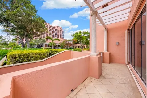 10 Edgewater Drive Coral Gables FL 33133