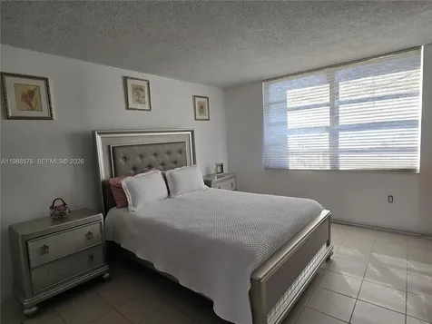 2750 NE 183rd Street Aventura FL 33160