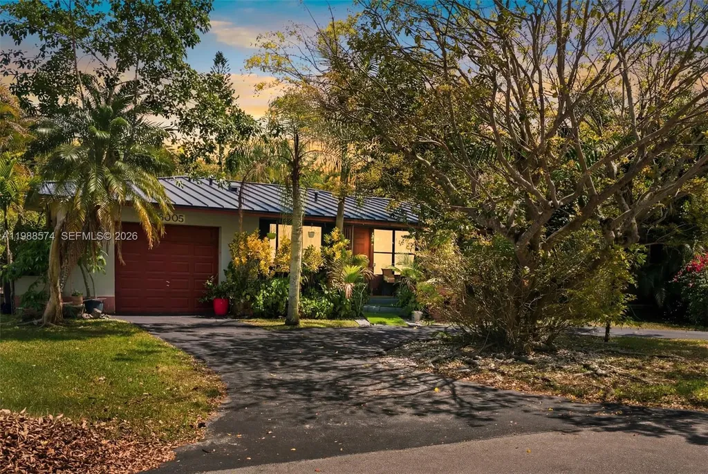 6005 SW 64th Place South Miami FL 33143