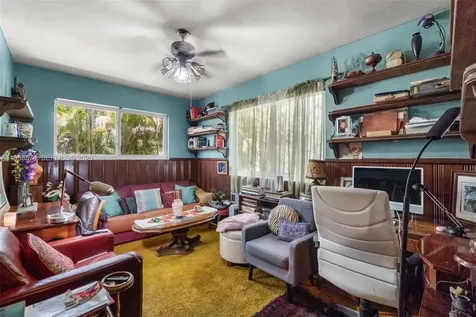 6005 SW 64th Place South Miami FL 33143