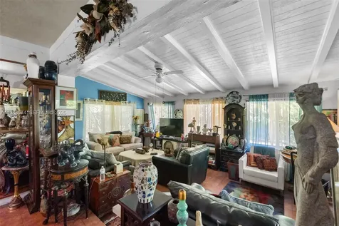 6005 SW 64th Place South Miami FL 33143
