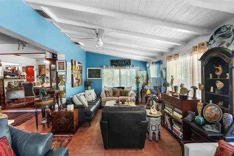 6005 SW 64th Place South Miami FL 33143