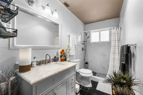 6005 SW 64th Place South Miami FL 33143