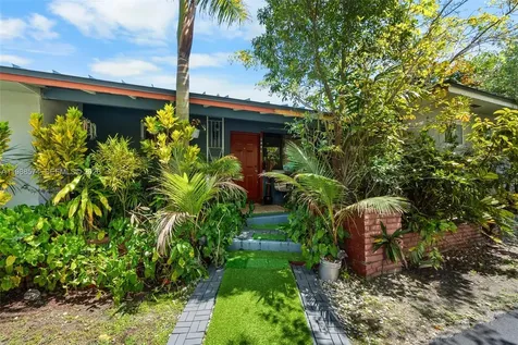 6005 SW 64th Place South Miami FL 33143