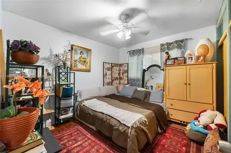 6005 SW 64th Place South Miami FL 33143
