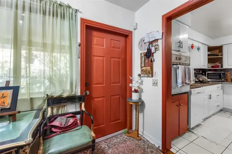 6005 SW 64th Place South Miami FL 33143