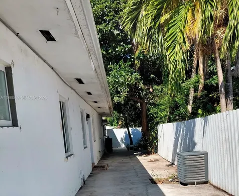 3503 SW 24th Street Miami FL 33145
