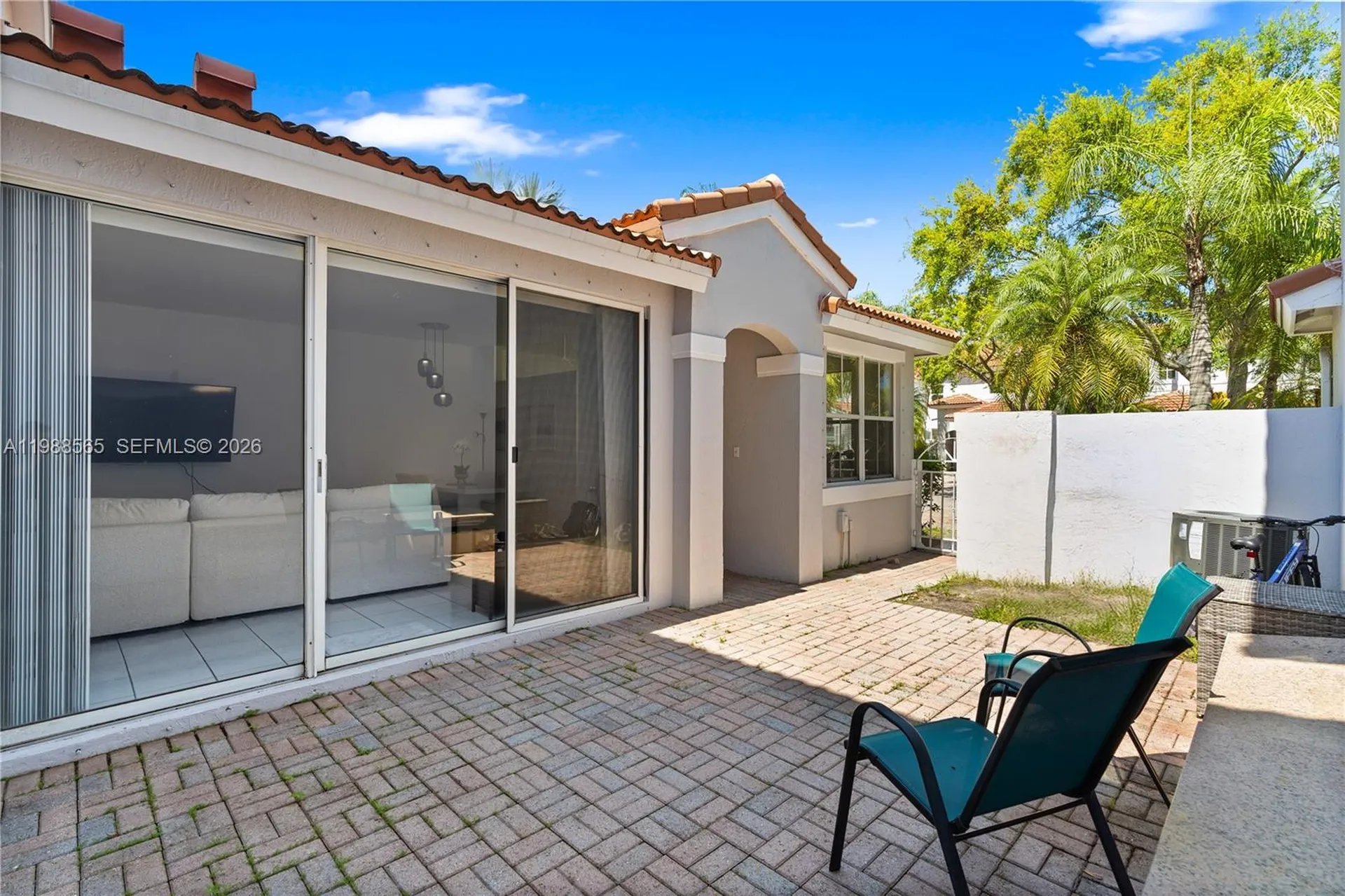 1120 Canella Lane Hollywood FL 33019