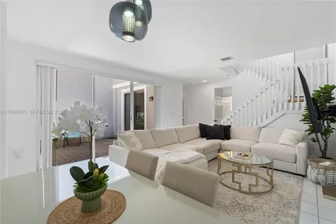 1120 Canella Lane Hollywood FL 33019