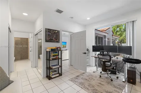 1120 Canella Lane Hollywood FL 33019