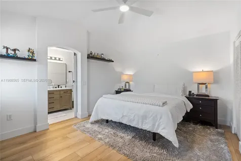 1120 Canella Lane Hollywood FL 33019