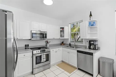 1120 Canella Lane Hollywood FL 33019