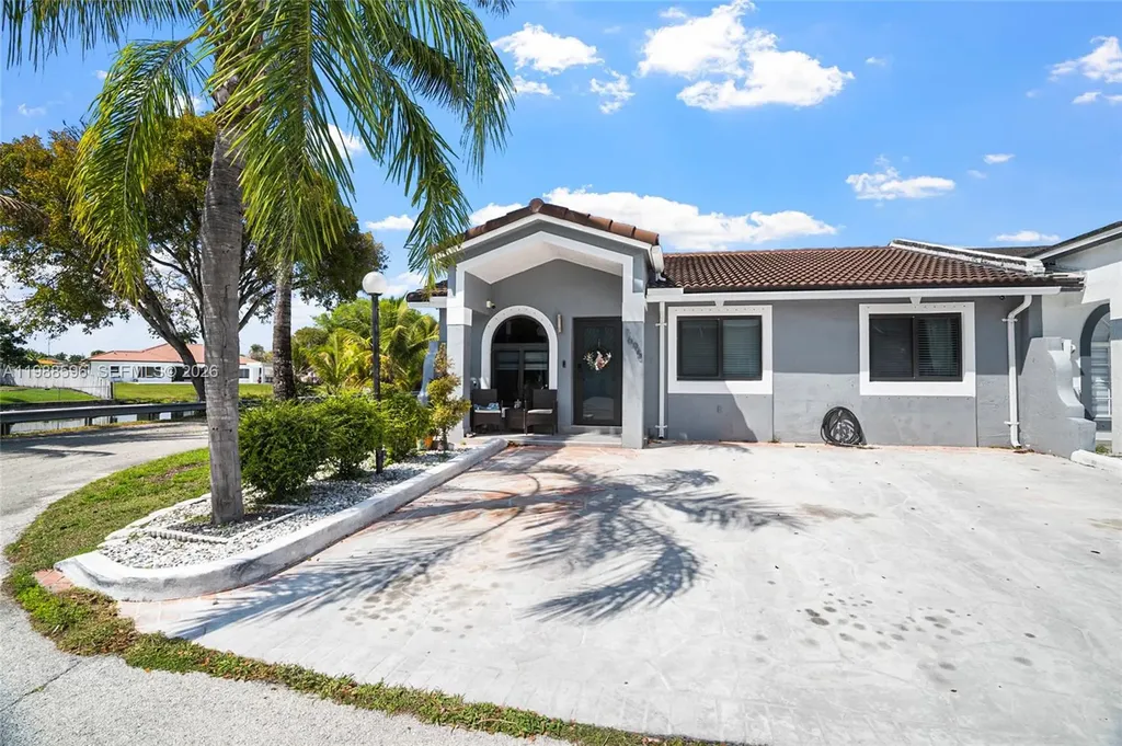 7695 NW 178th Terrace Hialeah FL 33015