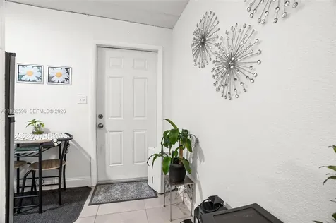 7695 NW 178th Terrace Hialeah FL 33015
