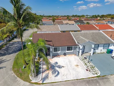 7695 NW 178th Terrace Hialeah FL 33015