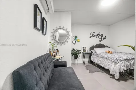 7695 NW 178th Terrace Hialeah FL 33015