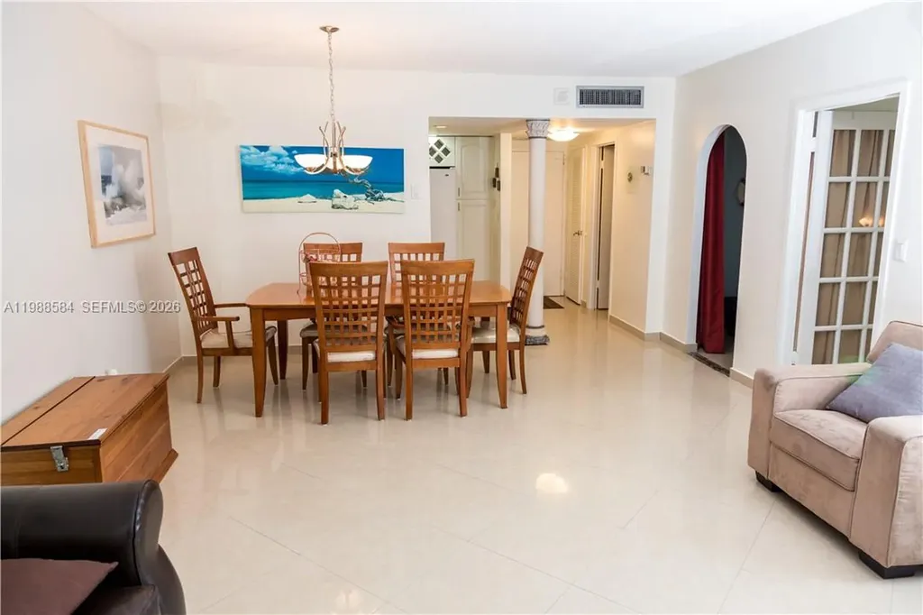 3725 S Ocean Drive Hollywood FL 33019