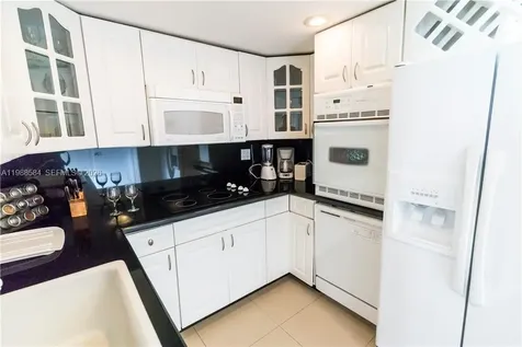 3725 S Ocean Drive Hollywood FL 33019