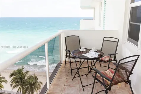 3725 S Ocean Drive Hollywood FL 33019
