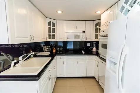3725 S Ocean Drive Hollywood FL 33019