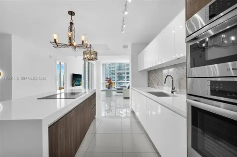851 NE 1st Avenue Miami FL 33132