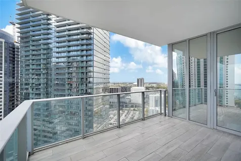 851 NE 1st Avenue Miami FL 33132
