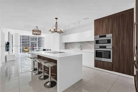 851 NE 1st Avenue Miami FL 33132