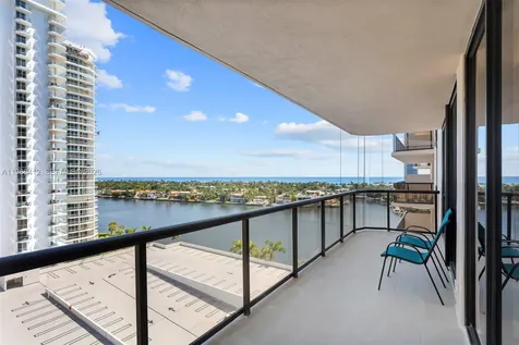 19667 Turnberry Way Aventura FL 33180